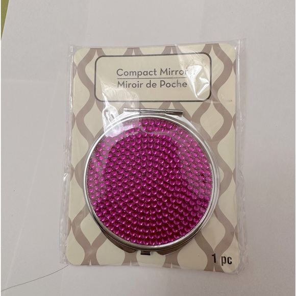 New Bedazzled Rhinestone Compact Mirror - Picture 1 of 3